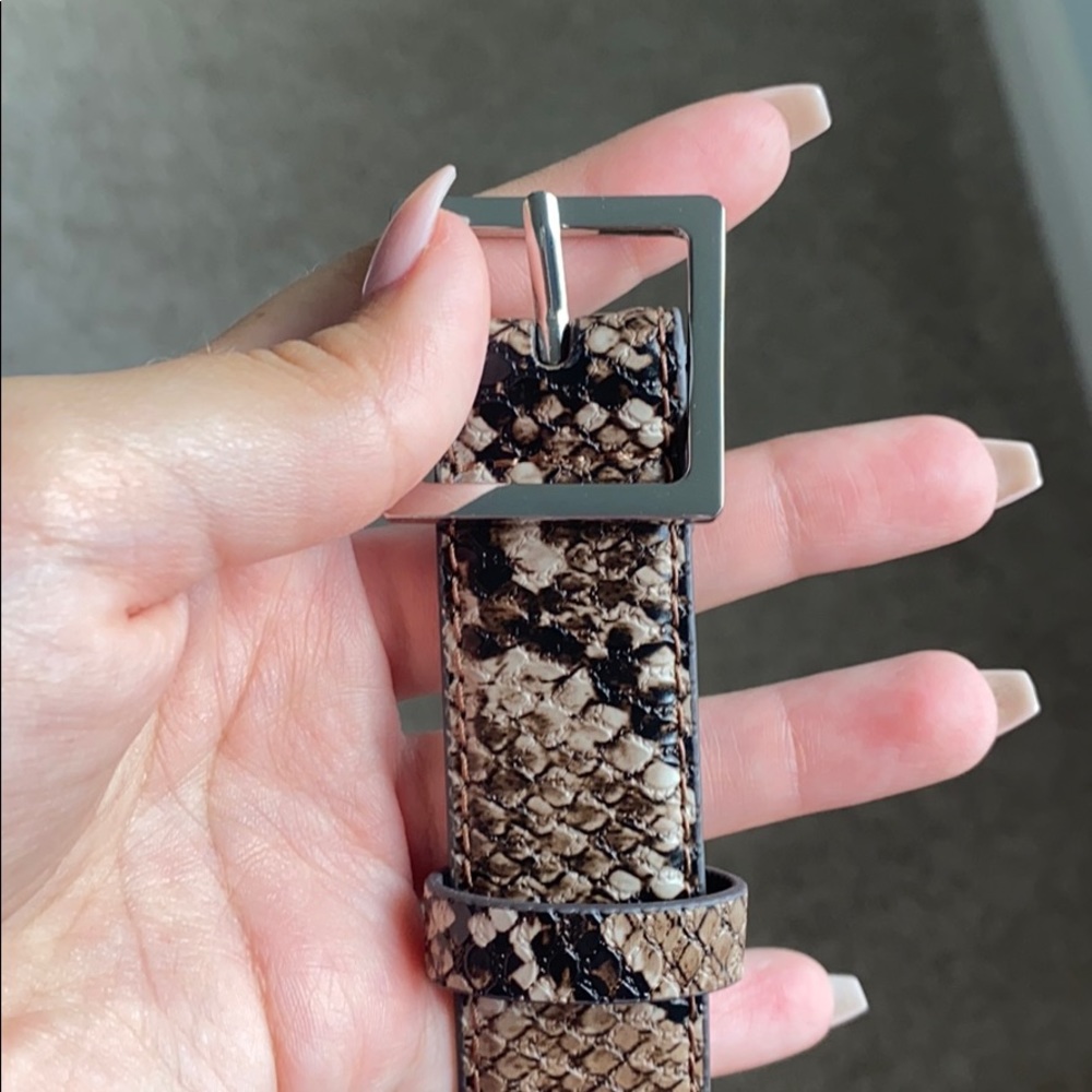 BELTS - Picture 4 of 12